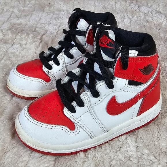 Nike Air Jordan 1 Retro High 7C OG Red Streetwear Classic Sneakers Unisex Shoes - Picture 1 of 9